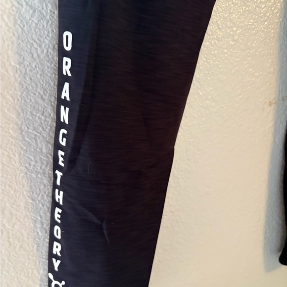 lululemon🍋😍 like new. athletica Black Leggings - Picture 2 of 4